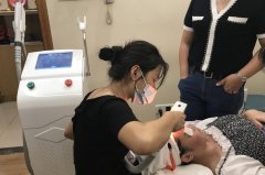 牛奶光美容儀哪個(gè)牌子好？以色列牛奶光多少錢一臺(tái)？牛奶光儀器
